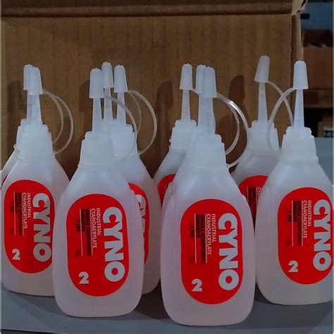 Cyno Adhesive .